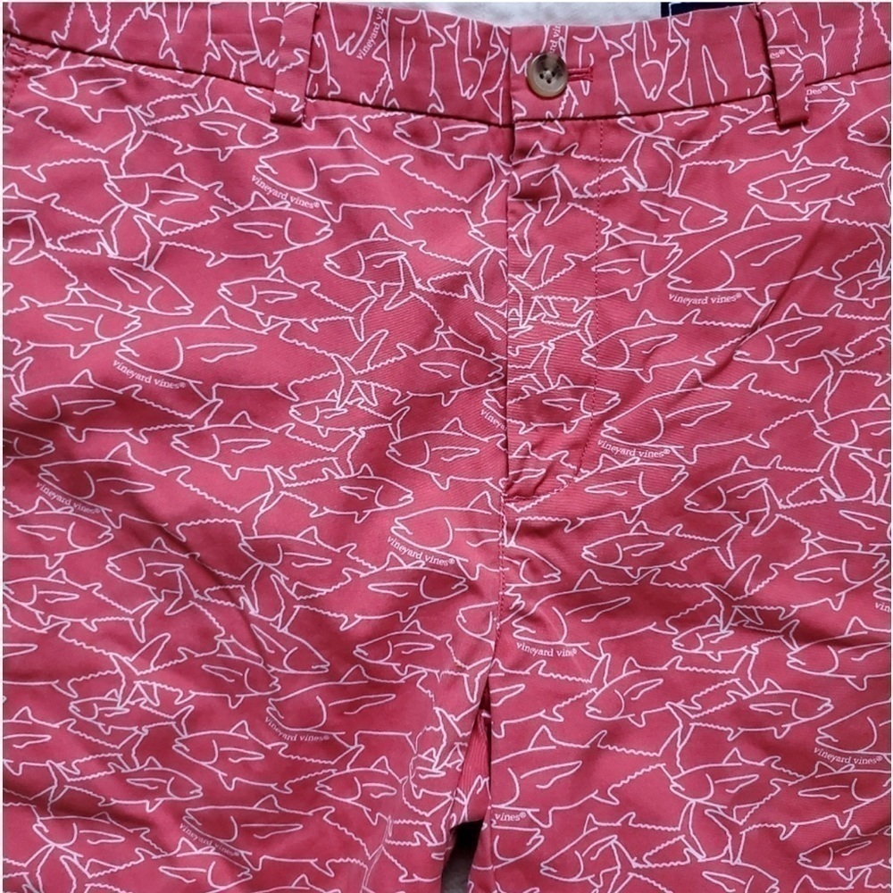 Vineyard Vines Men's Breaker Shorts Salmon and White Shark Fish Outline sz32 E - Picture 5 of 9